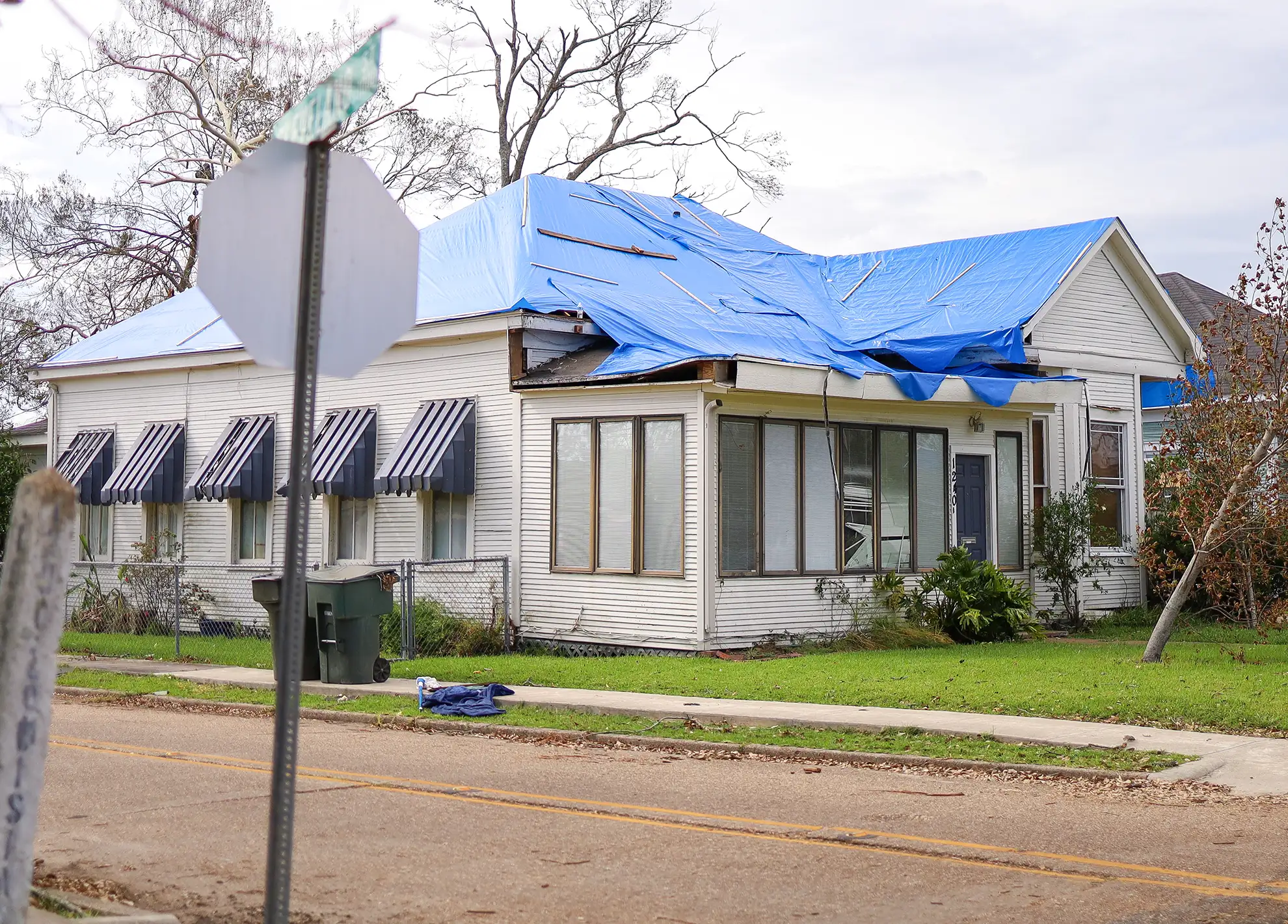 Emergency Roof Tarp - 004